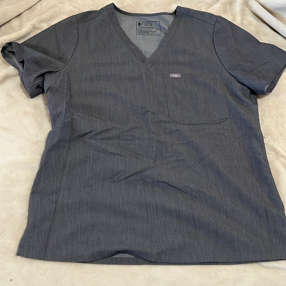 FIGS Catarina Graphite Scrub Top